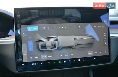 Лифтбек Tesla Model S 2022 в Киеве