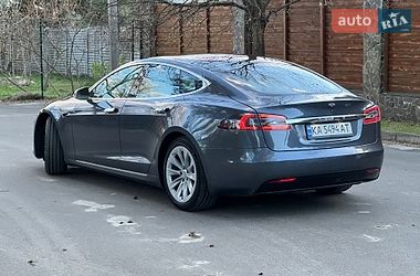 Лифтбек Tesla Model S 2018 в Киеве