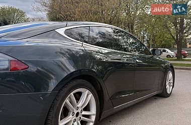 Лифтбек Tesla Model S 2012 в Львове