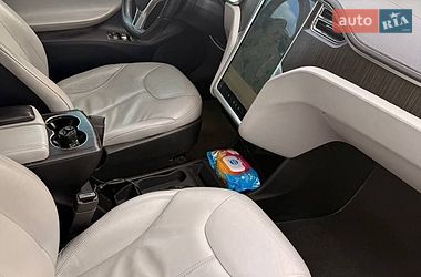 Лифтбек Tesla Model S 2012 в Львове