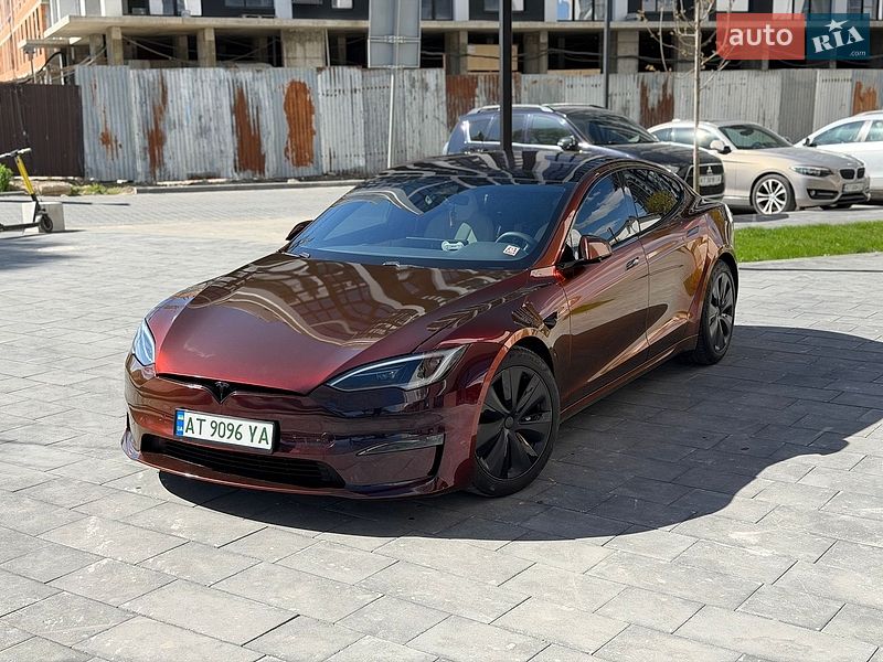 Лифтбек Tesla Model S 2021 в Ивано-Франковске