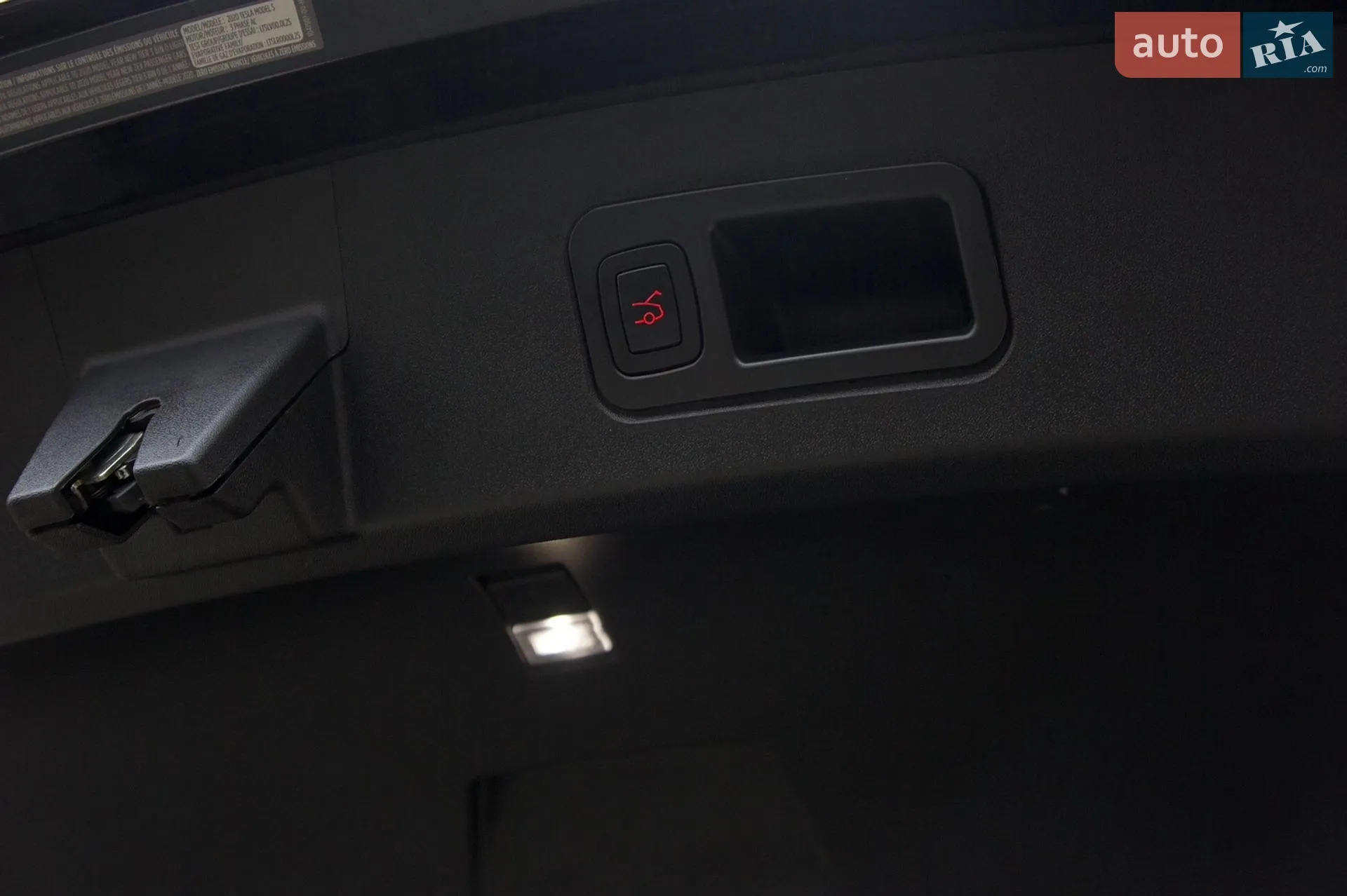 2019 Tesla Model S - мініатюра 11