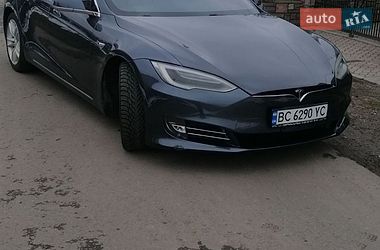 Ліфтбек Tesla Model S 2017 в Самборі