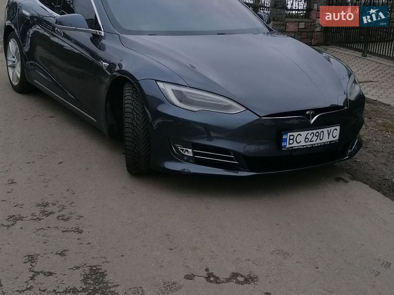 Tesla Model S 2017