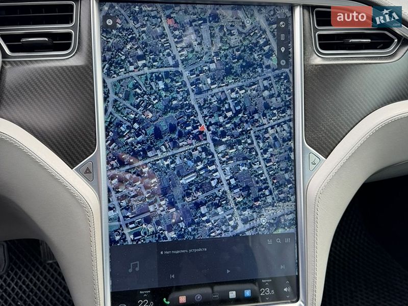 Лифтбек Tesla Model S 2014 в Чернигове