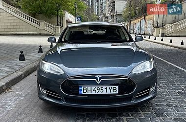 Лифтбек Tesla Model S 2013 в Одессе
