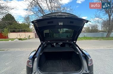 Лифтбек Tesla Model S 2017 в Одессе