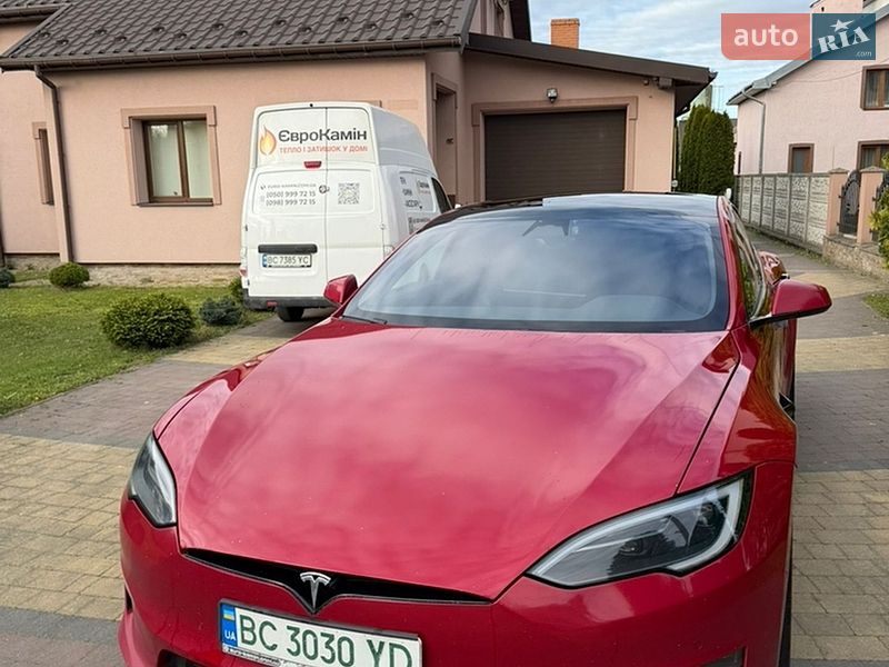 Tesla Model S 2022