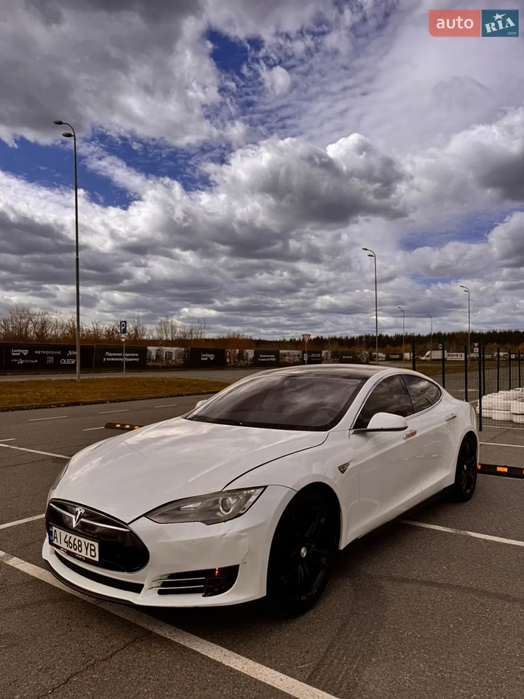 2014 Tesla Model S - мініатюра 3