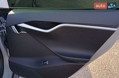 Лифтбек Tesla Model S 2018 в Днепре