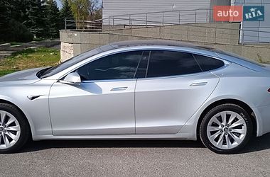 Лифтбек Tesla Model S 2018 в Днепре