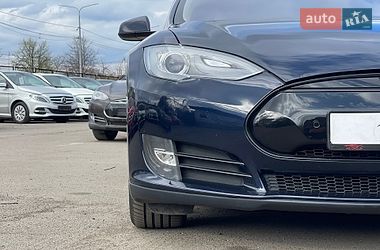 Ліфтбек Tesla Model S 2014 в Луцьку