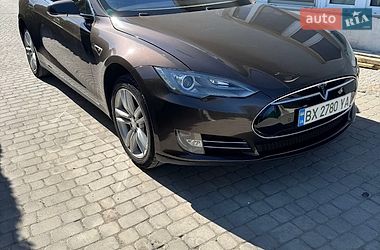 Ліфтбек Tesla Model S 2013 в Дунаївцях