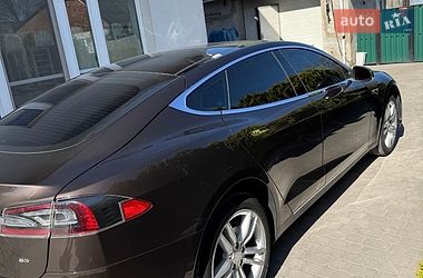 Ліфтбек Tesla Model S 2013 в Дунаївцях