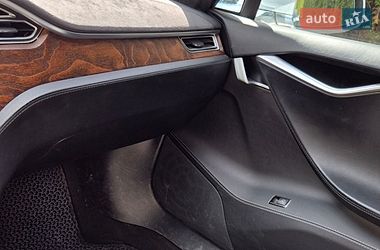 Лифтбек Tesla Model S 2017 в Хмельницком
