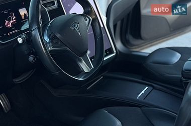 Лифтбек Tesla Model S 2016 в Буче