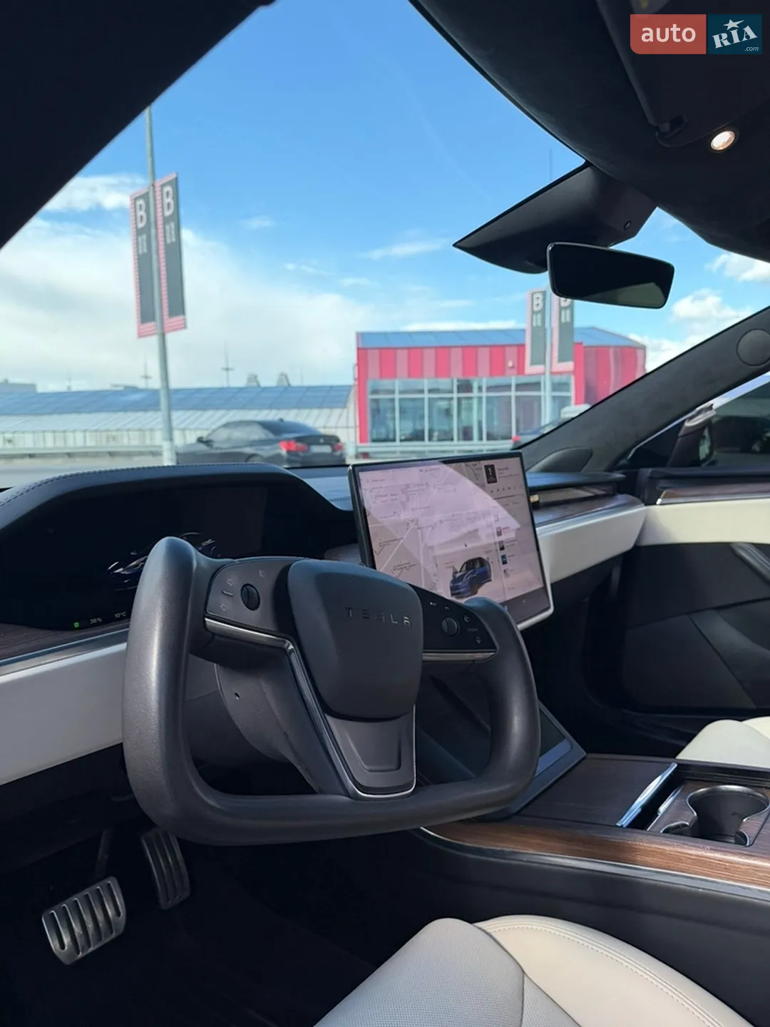 2022 Tesla Model S - мініатюра 19