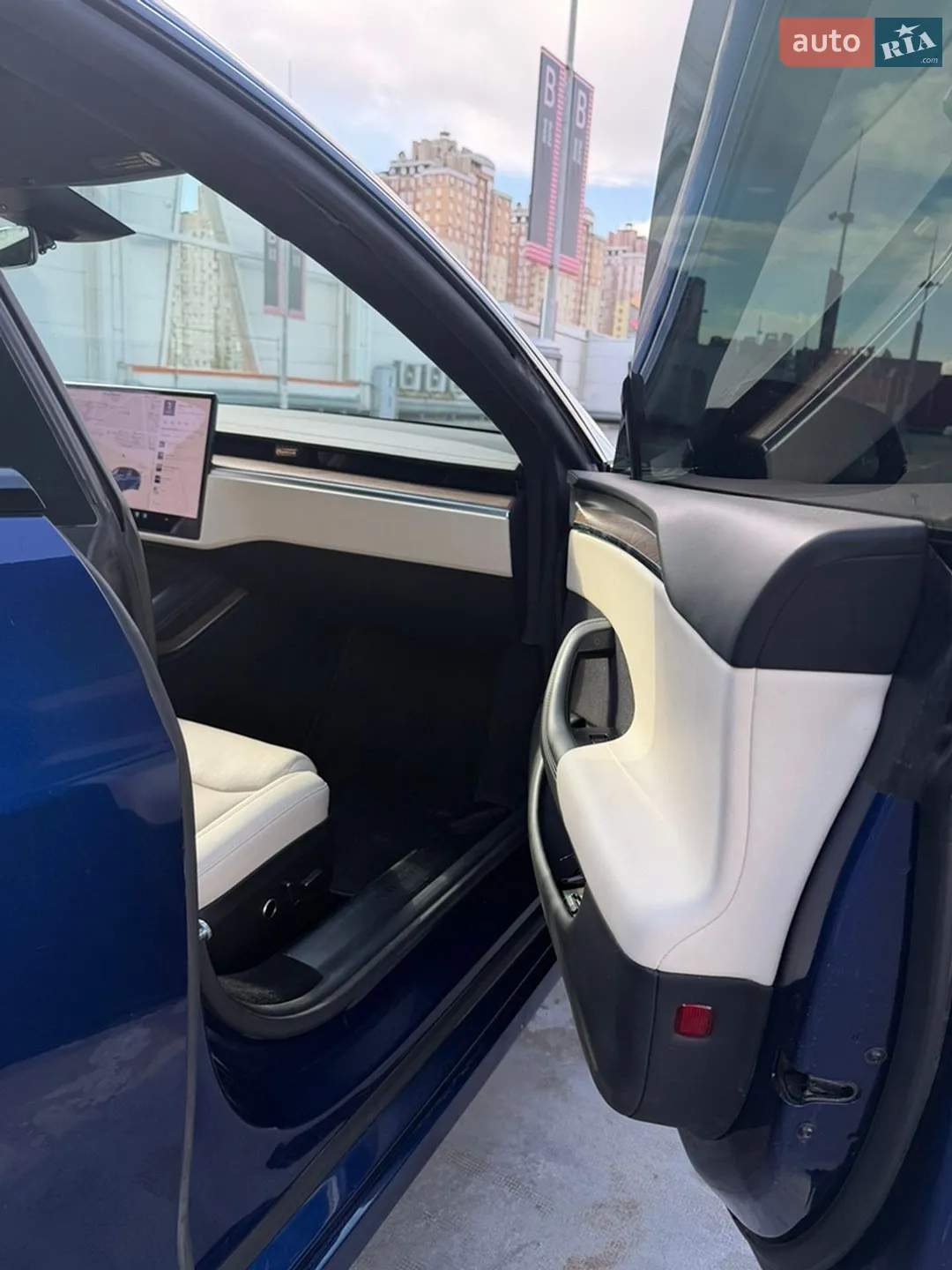 2022 Tesla Model S - мініатюра 22