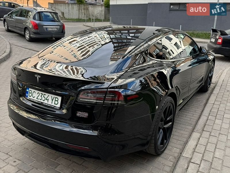 Ліфтбек Tesla Model S 2022 в Львові