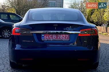 Лифтбек Tesla Model S 2017 в Львове