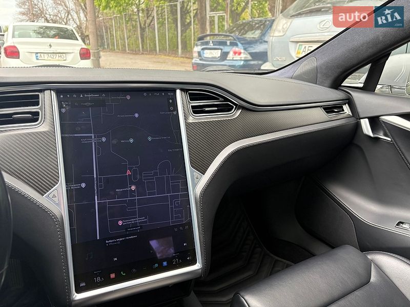 Лифтбек Tesla Model S 2018 в Днепре