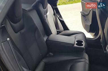 Ліфтбек Tesla Model S 2015 в Городку
