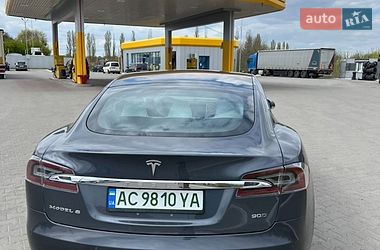 Лифтбек Tesla Model S 2017 в Луцке