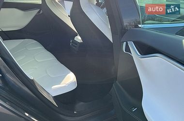Лифтбек Tesla Model S 2017 в Луцке