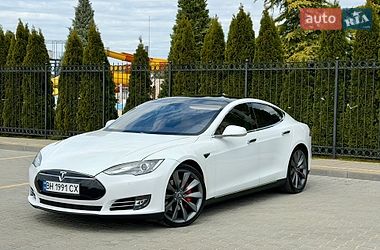 Лифтбек Tesla Model S 2014 в Одессе