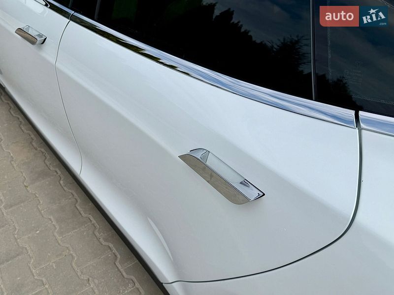 Лифтбек Tesla Model S 2014 в Одессе