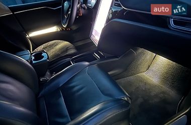 Лифтбек Tesla Model S 2017 в Одессе