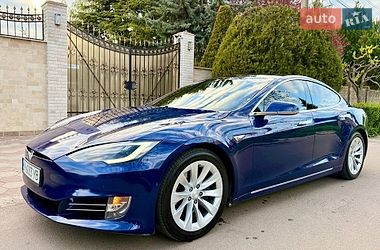 Лифтбек Tesla Model S 2016 в Одессе