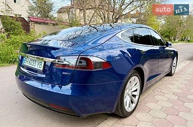 Лифтбек Tesla Model S 2016 в Одессе