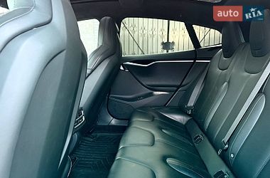 Лифтбек Tesla Model S 2016 в Одессе