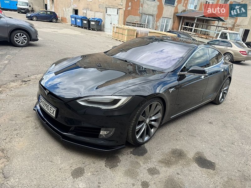 Tesla Model S 2017