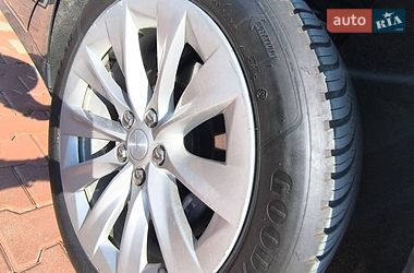 Ліфтбек Tesla Model S 2016 в Одесі