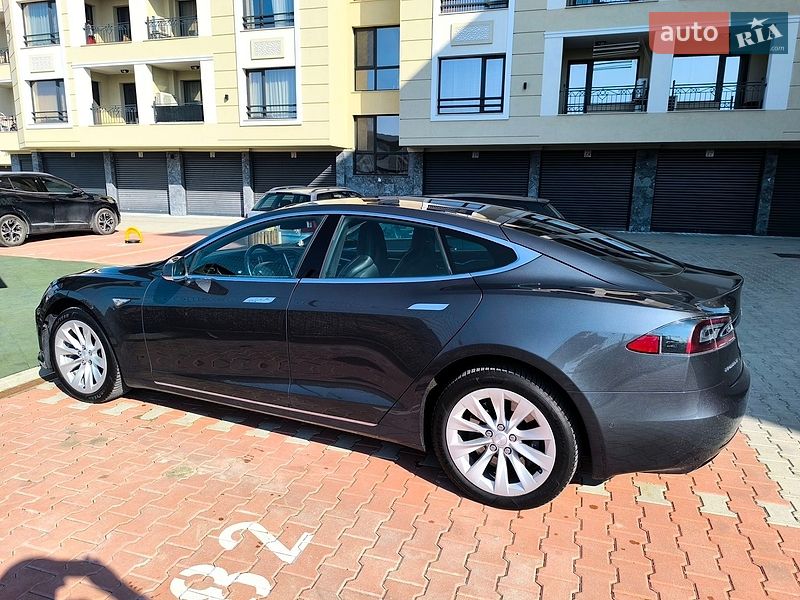 Лифтбек Tesla Model S 2016 в Одессе фото 17 Лифтбек Tesla Model S 2016 в Одессе