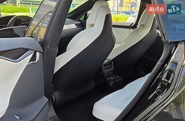 Лифтбек Tesla Model S 2019 в Киеве