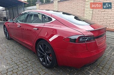 Лифтбек Tesla Model S 2019 в Житомире