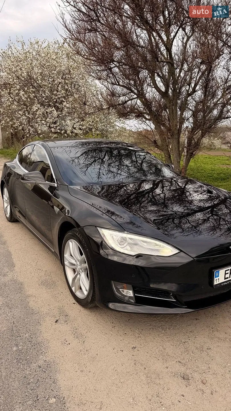 2015 Tesla Model S - мініатюра 4