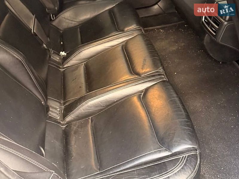 Ліфтбек Tesla Model S 2015 в Києві