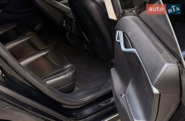 Ліфтбек Tesla Model S 2015 в Києві