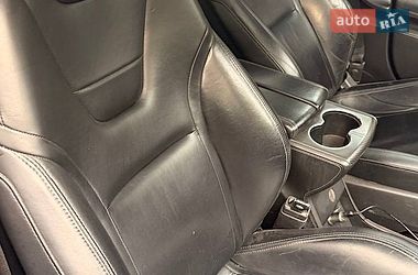 Лифтбек Tesla Model S 2015 в Киеве