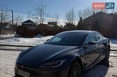 Ліфтбек Tesla Model S 2020 в Києві