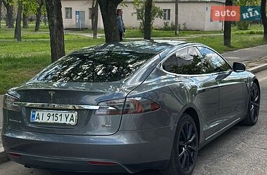 Лифтбек Tesla Model S 2013 в Киеве