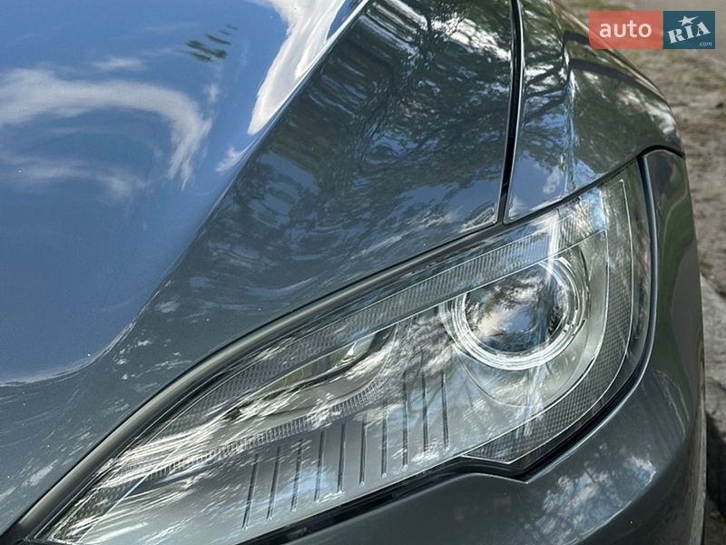 Лифтбек Tesla Model S 2013 в Киеве