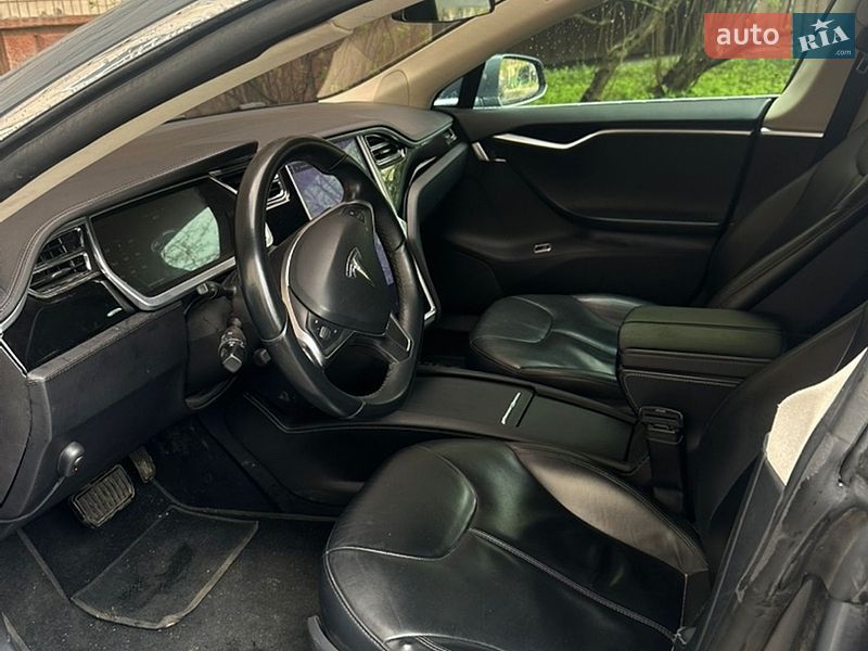 Лифтбек Tesla Model S 2013 в Киеве