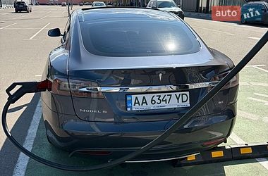 Лифтбек Tesla Model S 2014 в Киеве