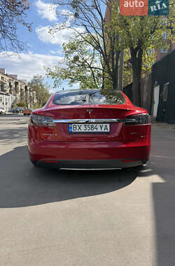 Лифтбек Tesla Model S 2016 в Харькове