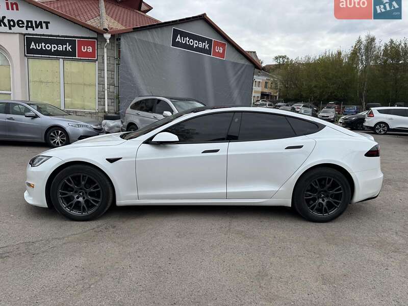Лифтбек Tesla Model S 2022 в Виннице